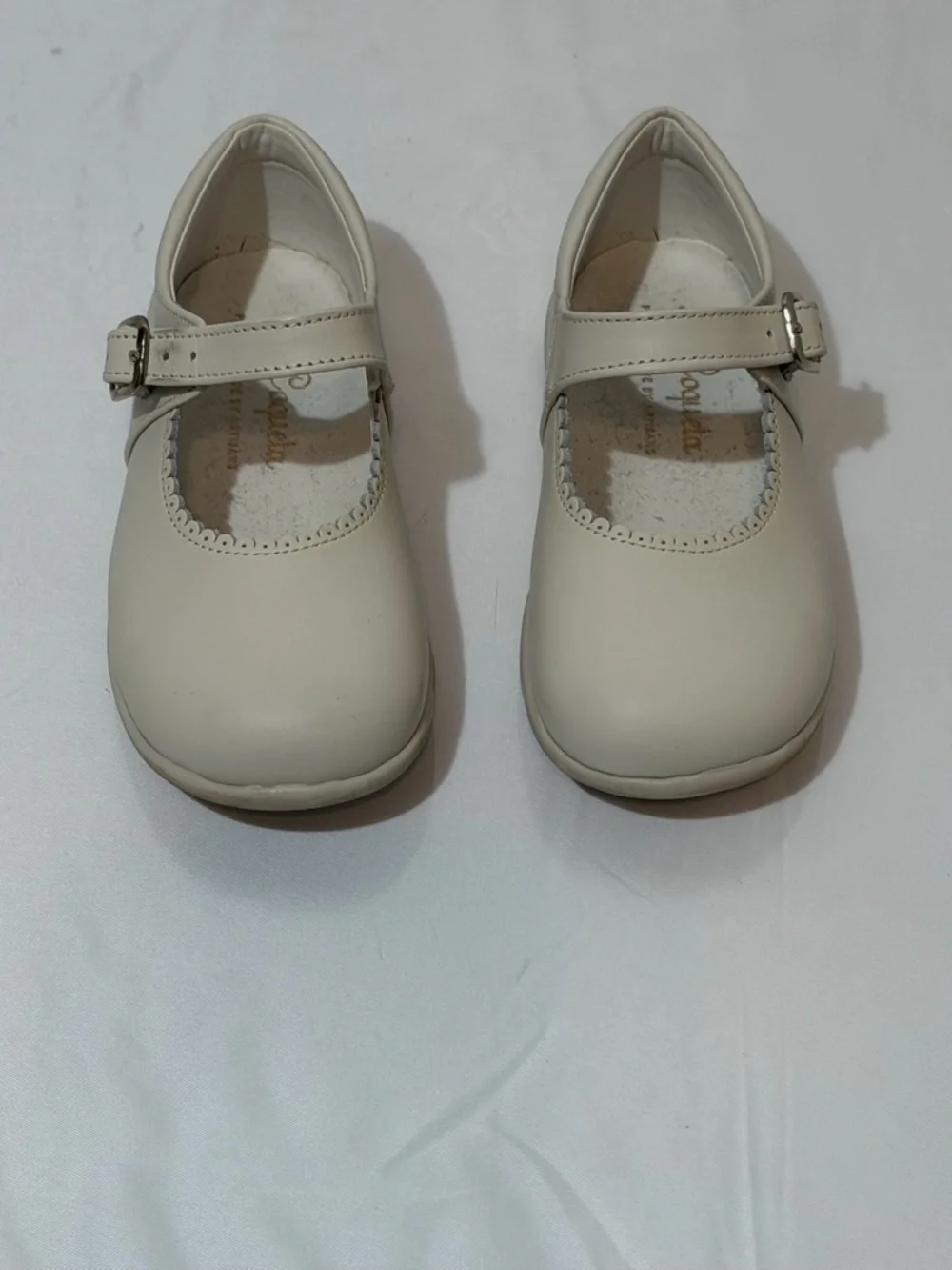 La Coqueta Ivory Nappa Leather Toddler Mary Jane Shoes Size 25 (9 US)